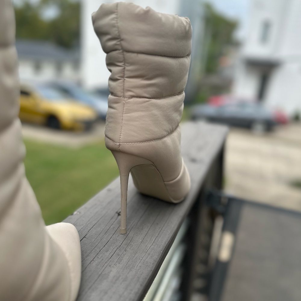 STEVE MADDEN CLOAK BOOTIES NWT SZ 9.5 - Picture 6 of 7